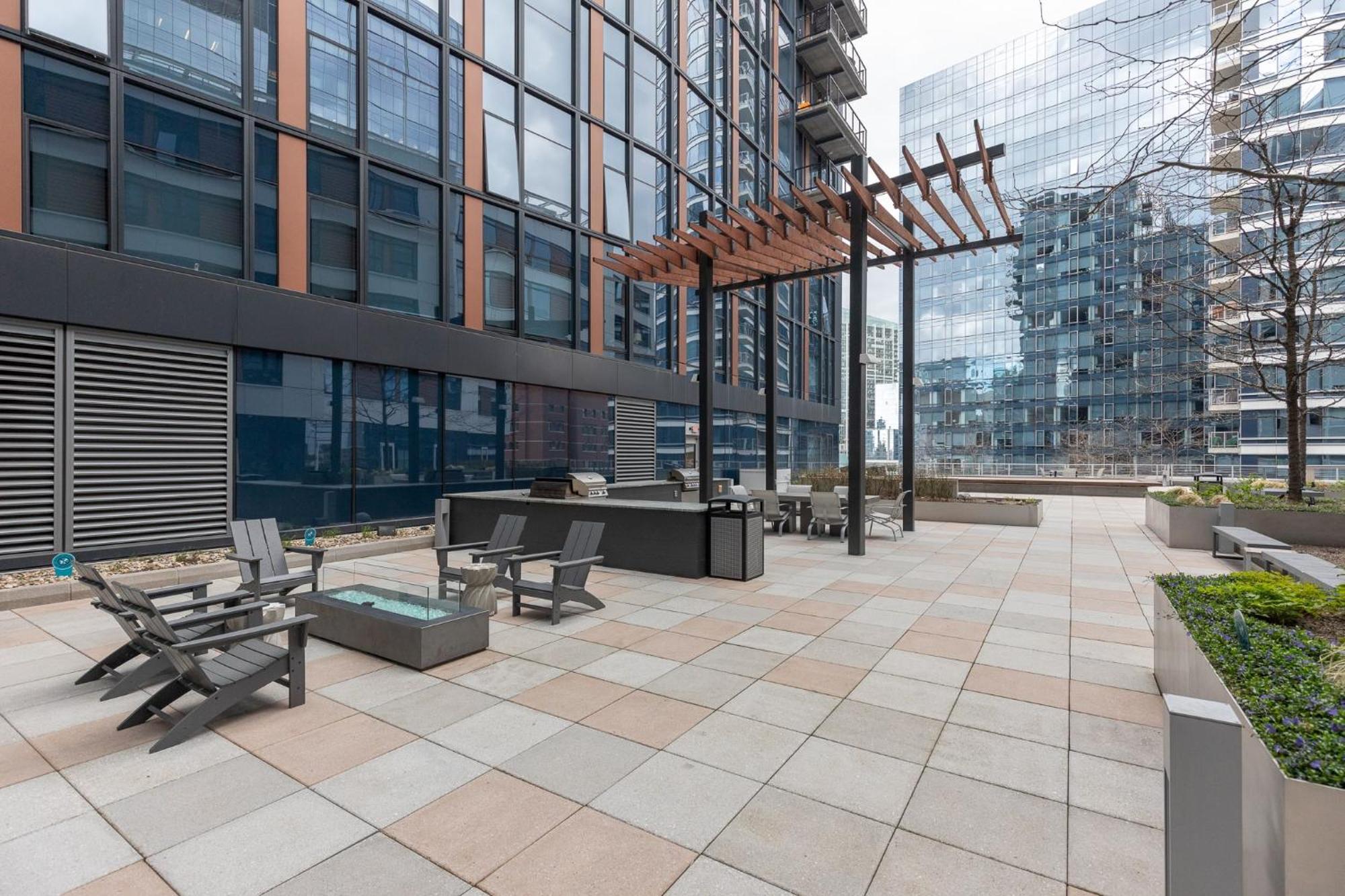 Bright Apt Downtown With Gym - Via-519 Apartment Boston Exterior foto